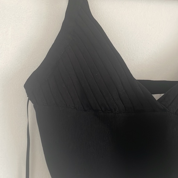 ZARA v crop top - Picture 3 of 3